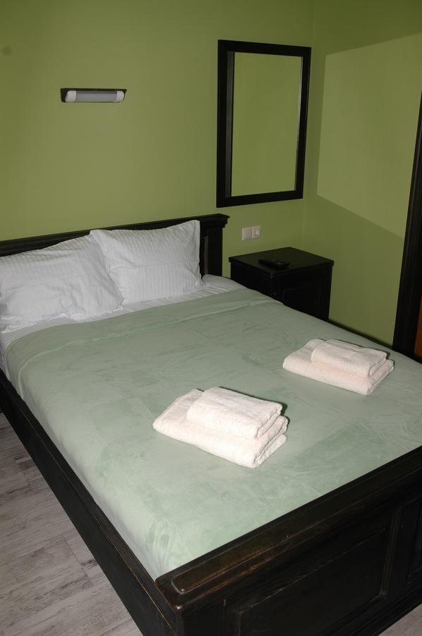 Guest House Lviv Kültér fotó