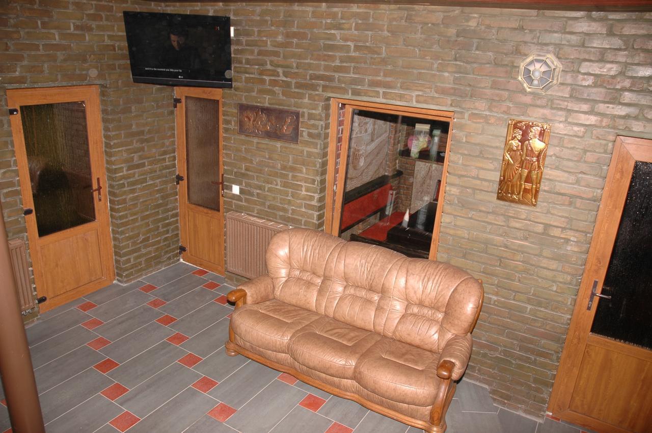 Guest House Lviv Kültér fotó