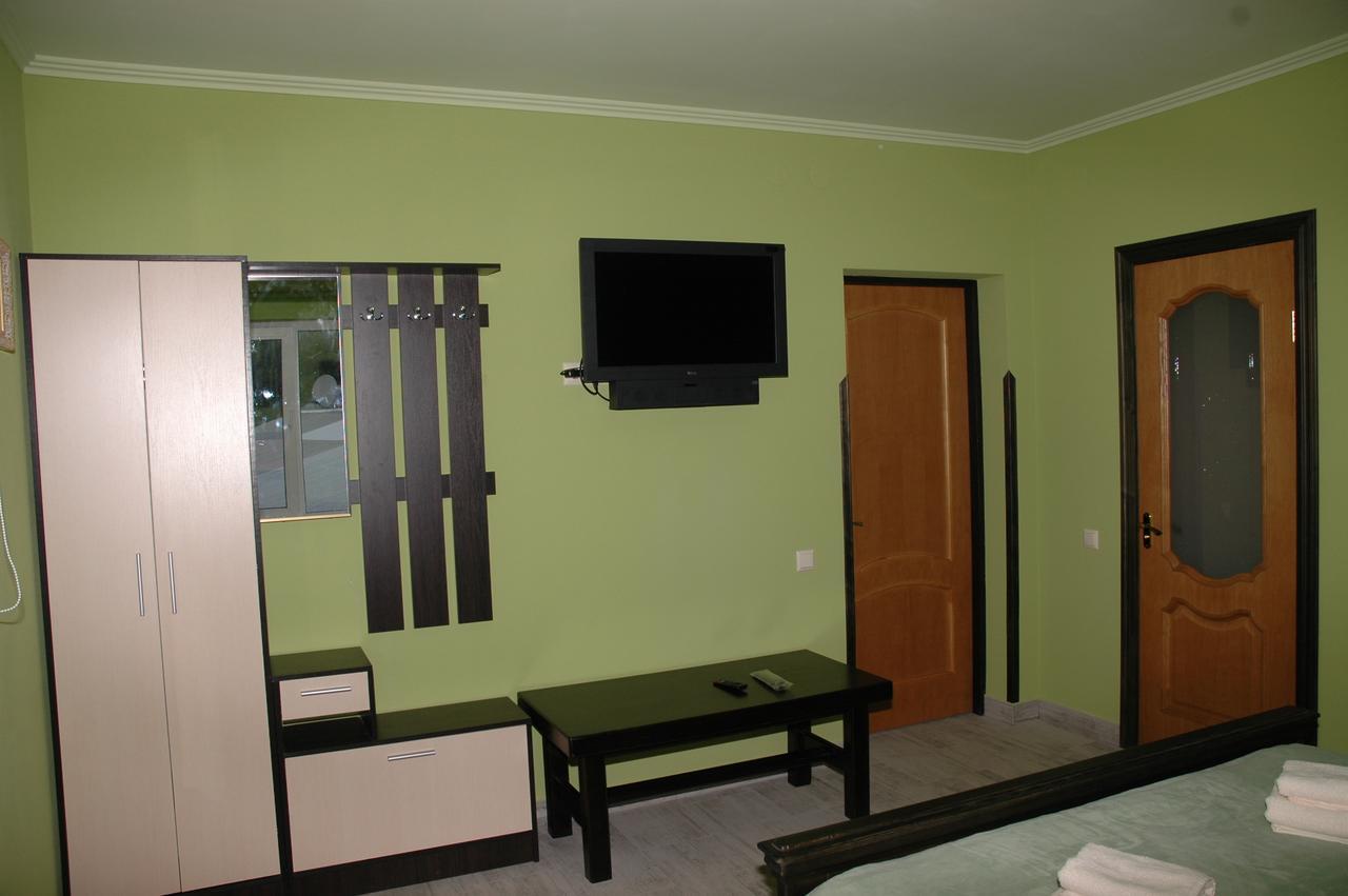 Guest House Lviv Kültér fotó