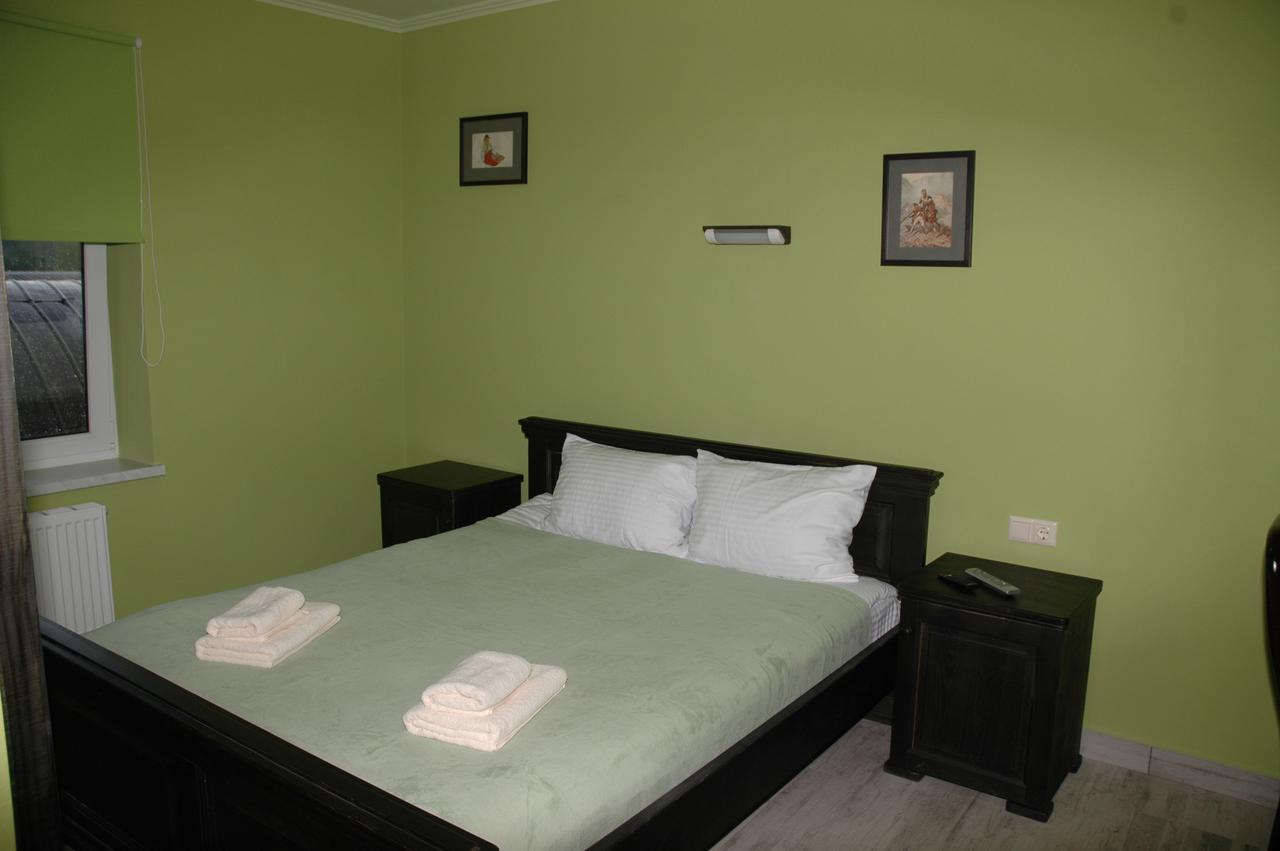 Guest House Lviv Kültér fotó
