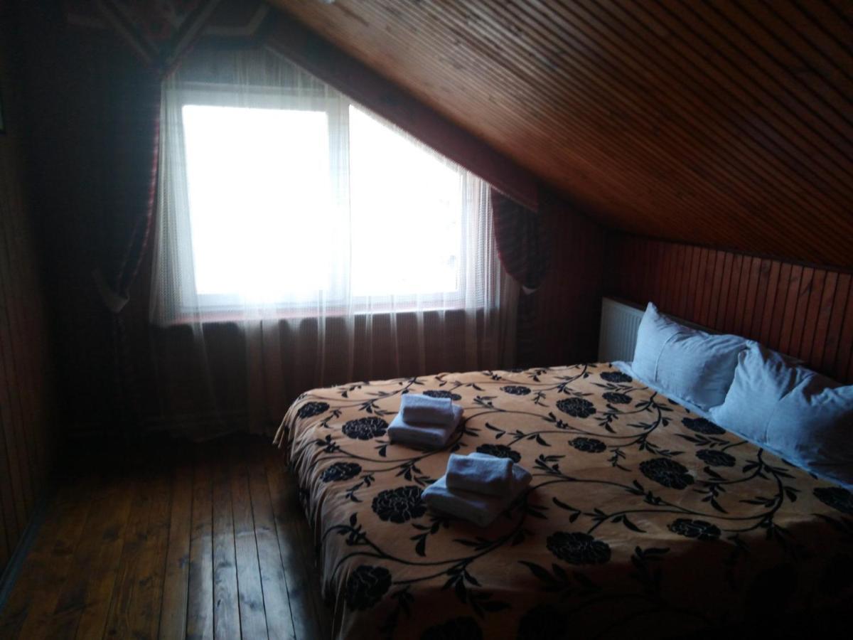 Guest House Lviv Kültér fotó