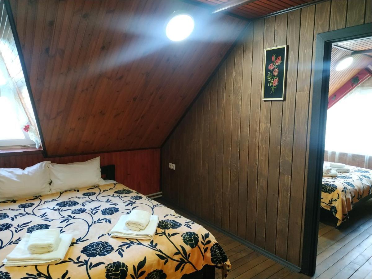 Guest House Lviv Kültér fotó